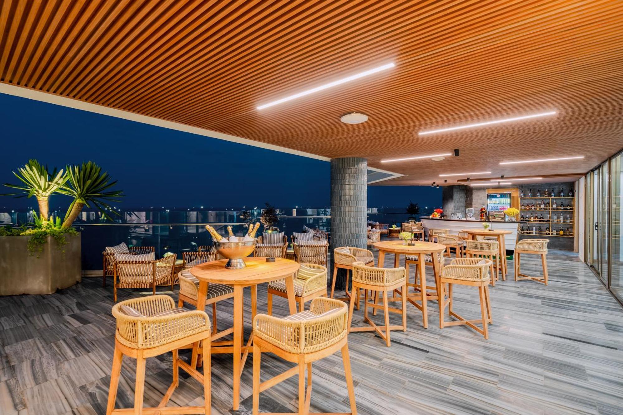 Poseido Hotel Quang Binh Dong Hoi Zewnętrze zdjęcie